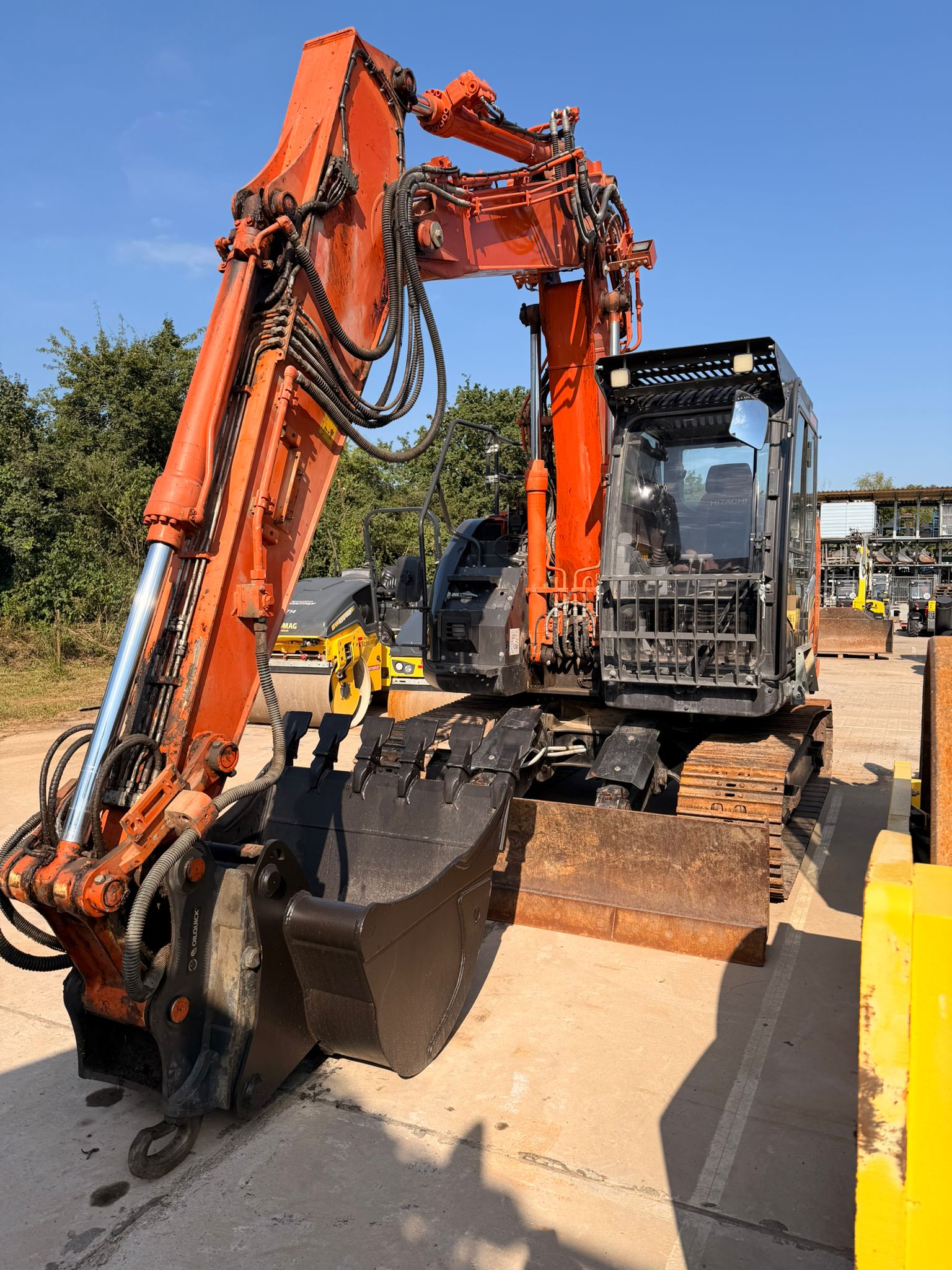 Hitachi Bagger ZX 135 US-7 OQ70/55 16,2 to. – Bild 10